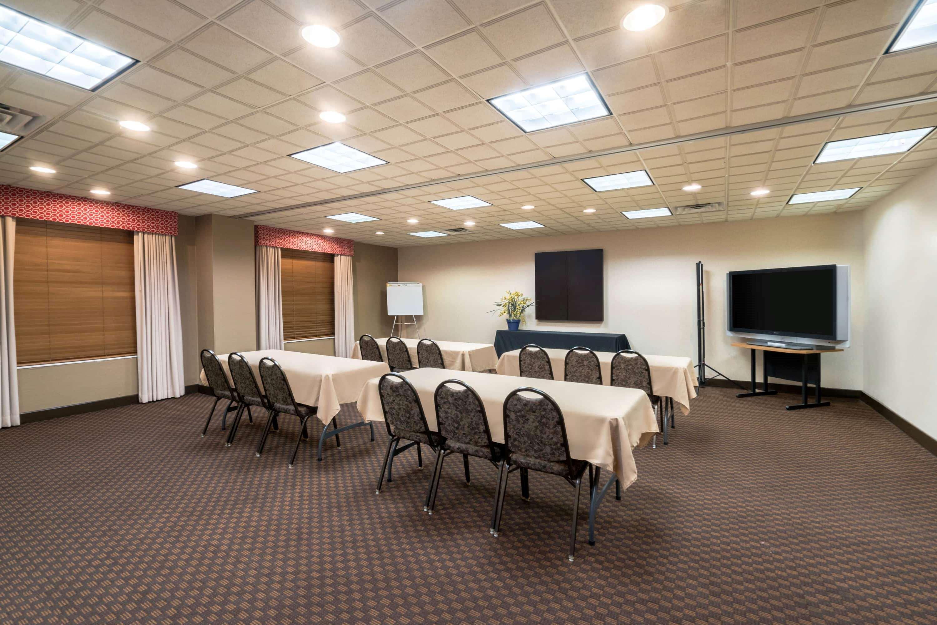 Hotel Wingate By Wyndham à Lexington Extérieur photo